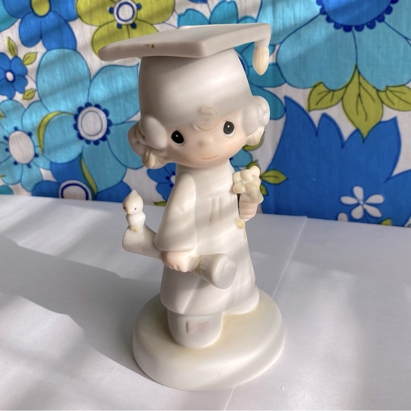 Vintage 1980 Precious Moments figurine The Lord Bless you and keep you - Picture 1 of 4